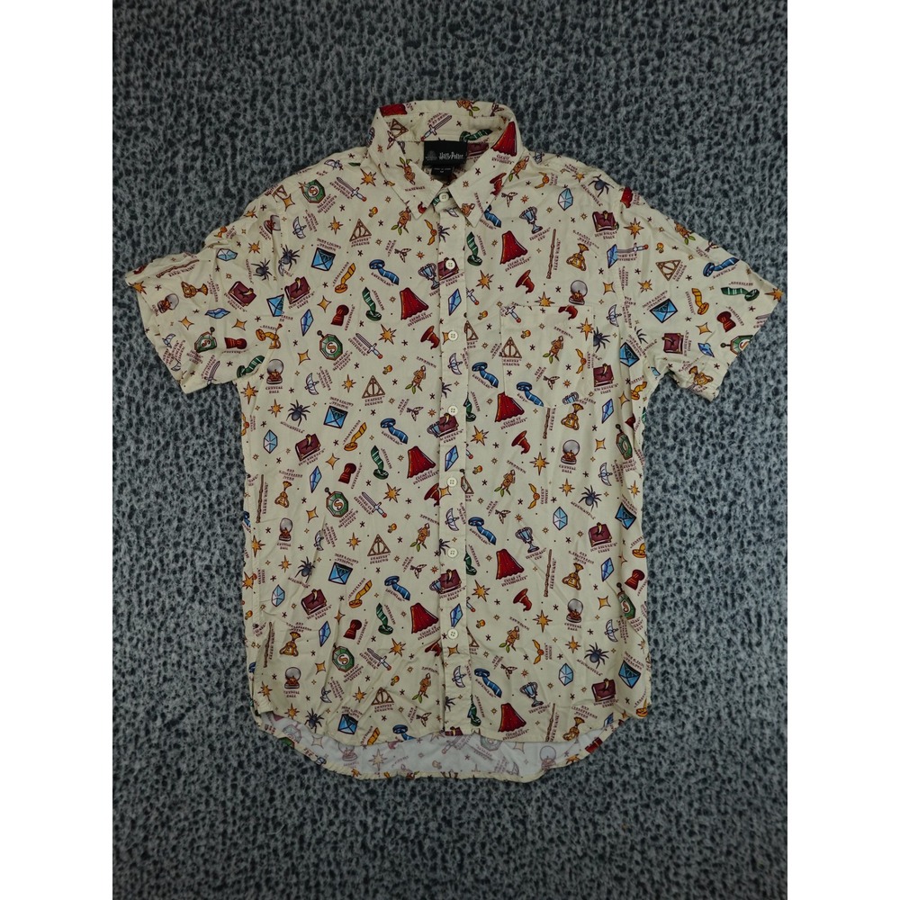 Harry Potter Button Up Shirt Mens Medium Cream Excellent All Over Print‎ Rayon